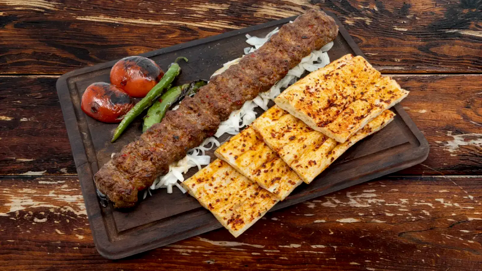 Adana Dede Kebap nefes alan kebap sunumu, boruda pişirilmiş